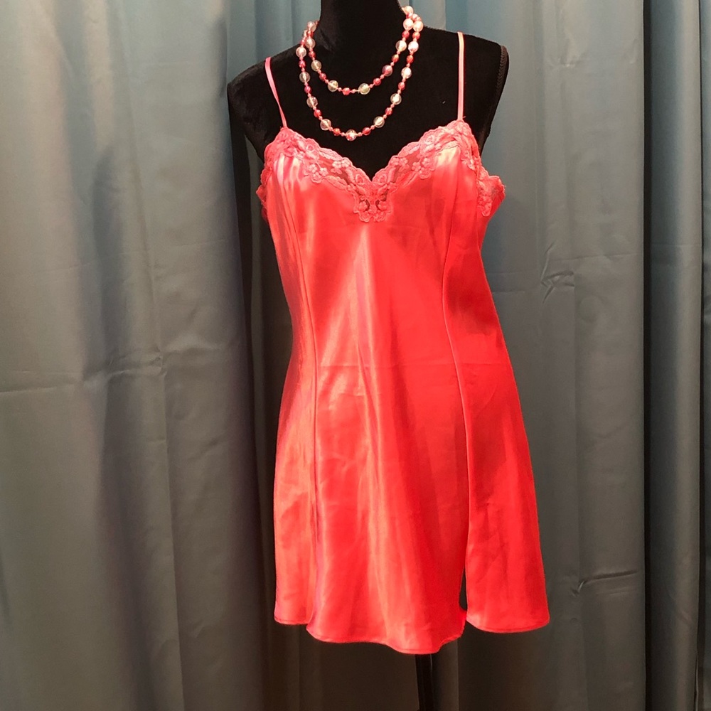 Victoria’s Secret Slip Chemise size L Coral Pink
